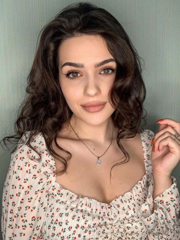 Проститутка Марселина
